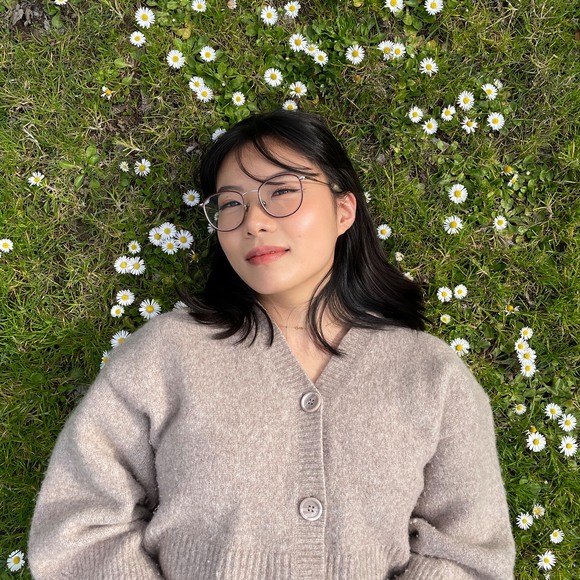 Meet your Posher, Erica - Picture 1 of 1